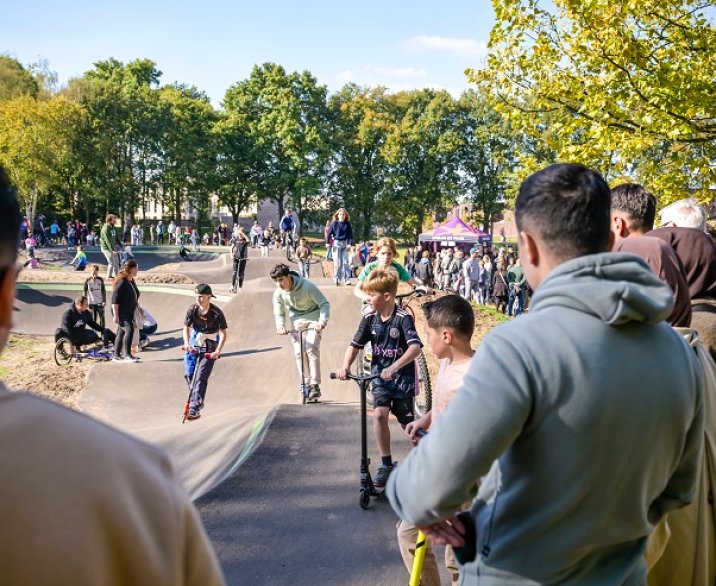 Mensen in het Urban Oxx Park in Oss