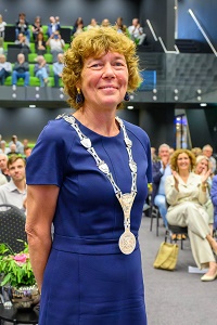 Burgemeester Froukje de Jonge