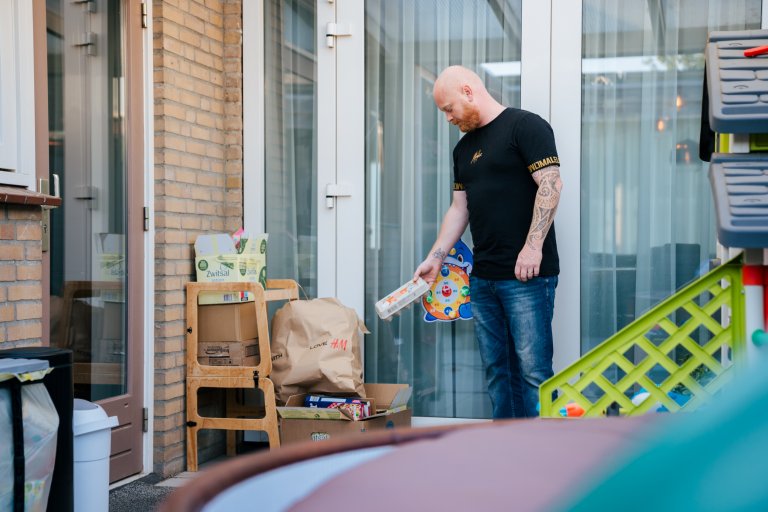 Container voor oud papier en karton